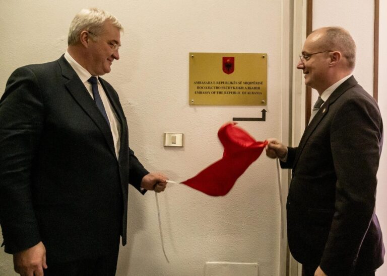 Вперше з початку війни: в Україні з'явилося нове посольство