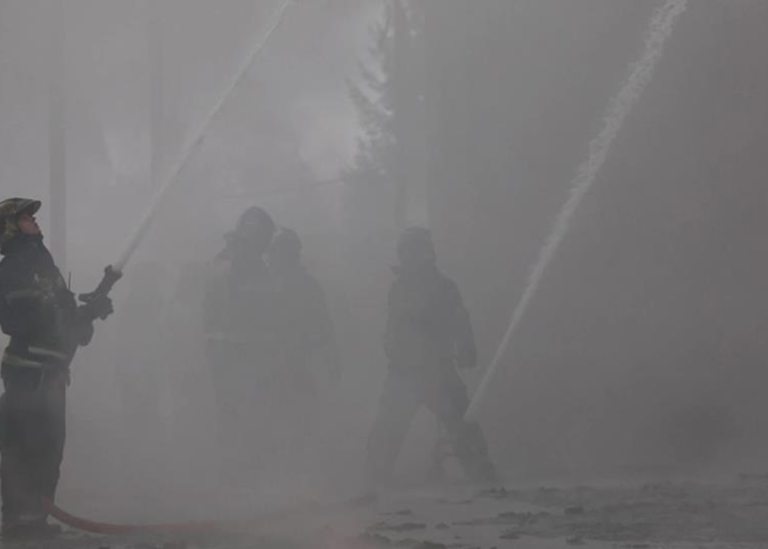 Про атаку дронів та вибухи повідомили у російських Брянську та Саратові