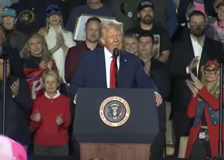 Трамп підтвердив замороження допомоги іншим країнам