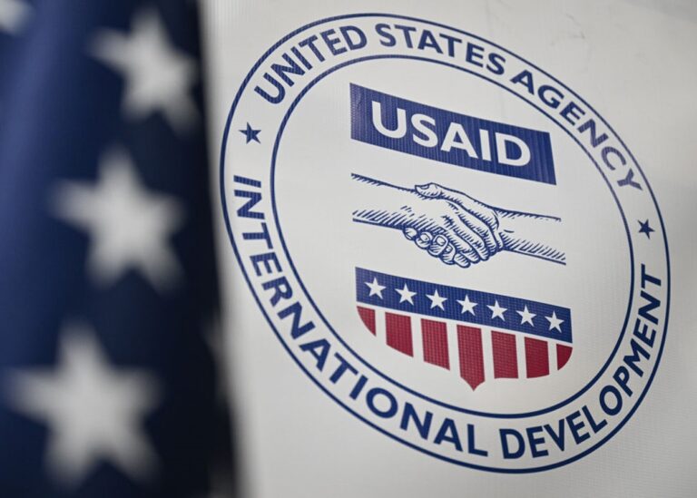 USAID в Україні отримала наказ призупинити всі проєкти – ЗМІ