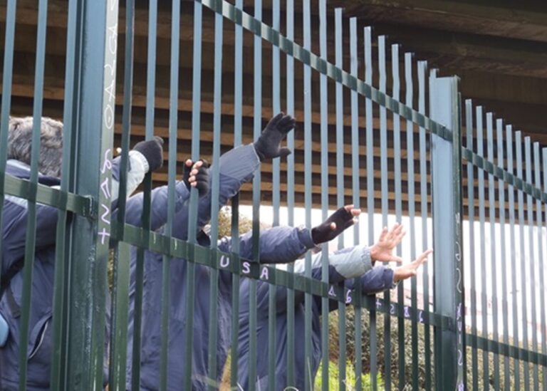 Масштабна депортація мігрантів обрушить ВВП США – Bloomberg