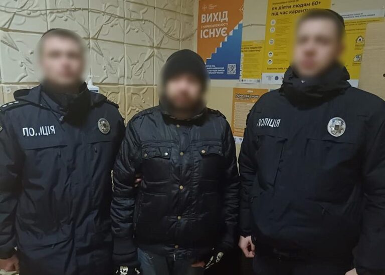 У Чернігові чоловік погрожував підірвати пост із працівниками ТЦК