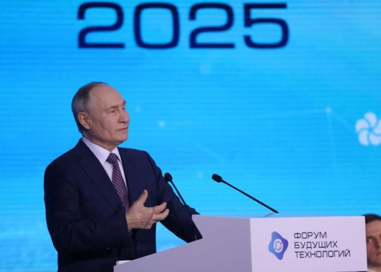 Росія збирається перевозити газ на атомних субмаринах