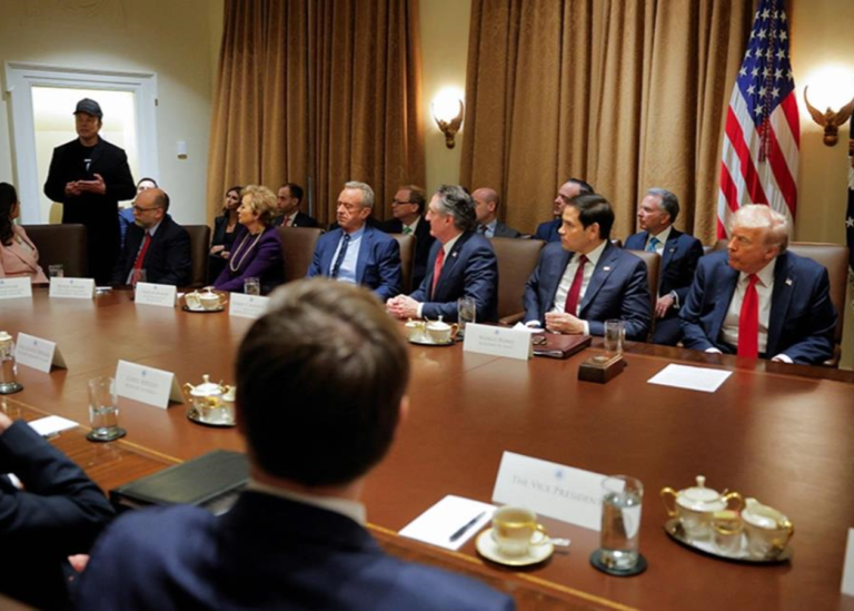 Чиновники Трампа кажуть, що Маск ними не керує