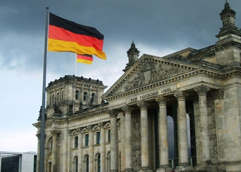 Німеччина посилить контроль над міграцією