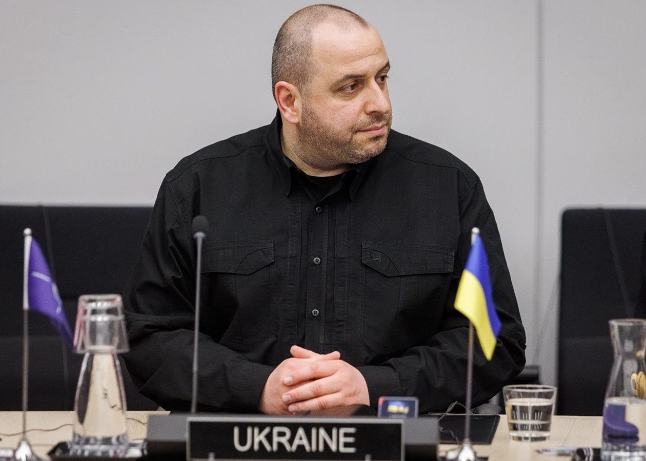 Умєров прибув на зустріч "коаліції охочих"