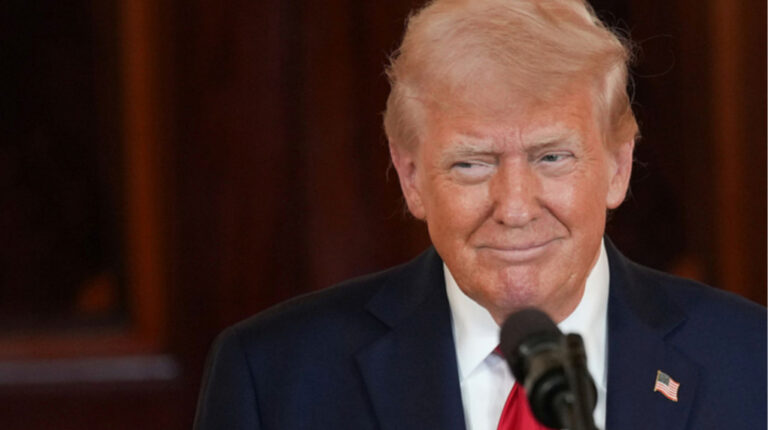 Трамп про заяву щодо 50% мит на товари з ЄС: “Я не шукаю угоди”