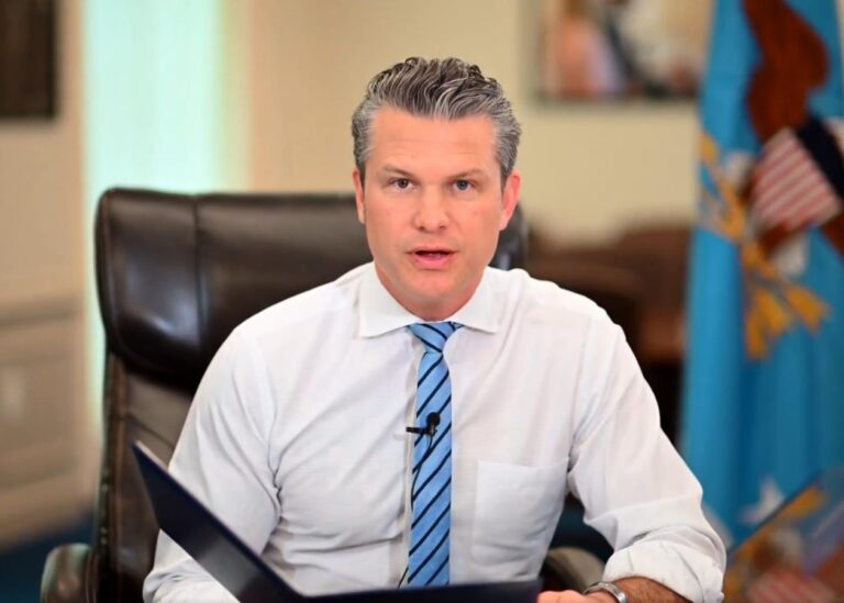 Геґсет анонсував звільнення кожного п'ятого топ-генерала та адмірала США