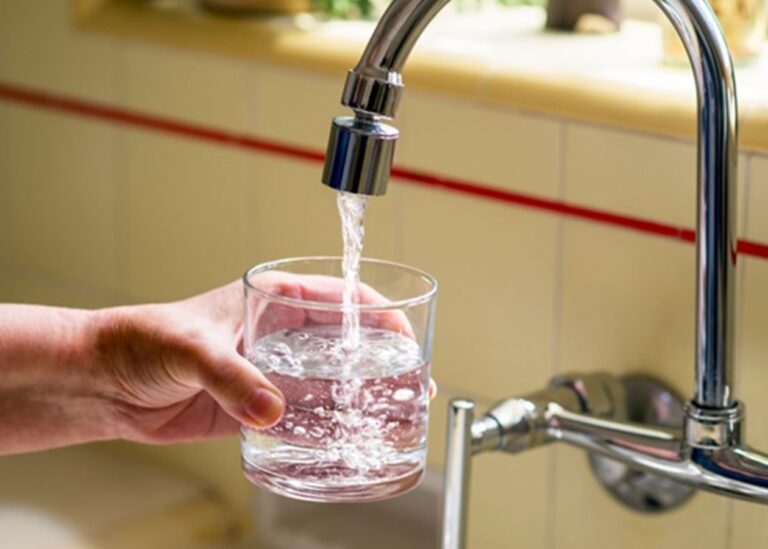 Спалах гепатиту А в Києві не пов’язаний з якістю води – Київводоканал