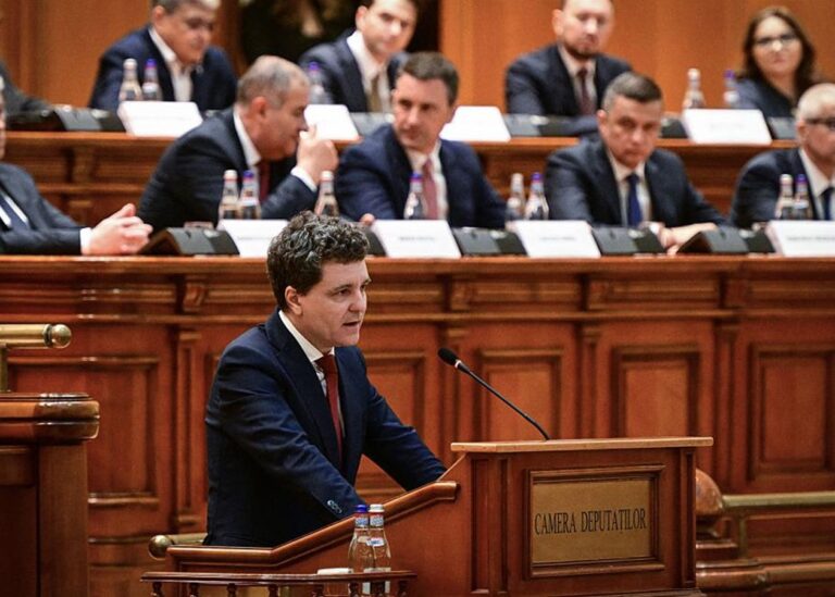 Новообраний президент Румунії склав присягу