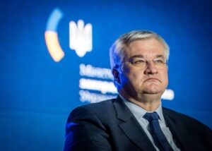 Сибіга опублікував відео з вибухами над Києвом