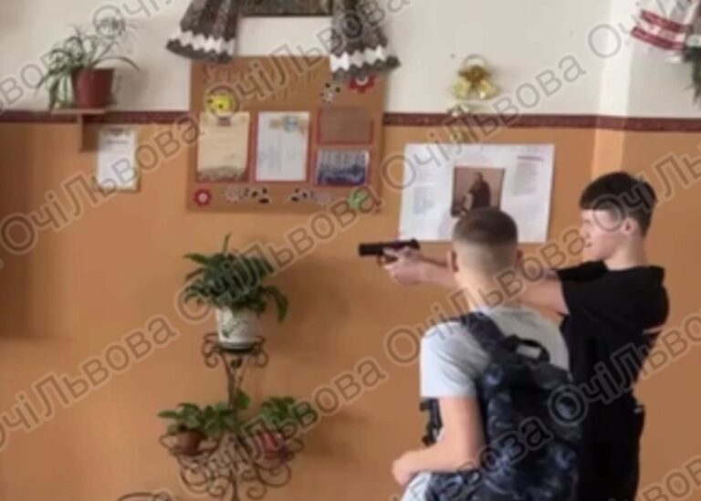 У Львові учень стріляв у школі з пневматики
