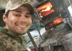 Микита Ломакін показався на навчаннях і розповів, як служба змінила його