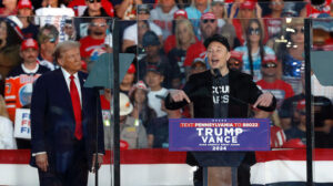 Акції Tesla рухнули після публічного конфлікту Трампа і Маска