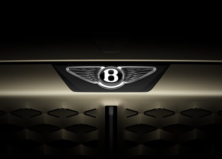 Bentley оновила логотип
