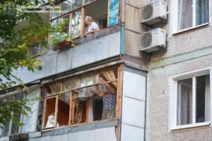 Окупанти вдарили по Запоріжжю: є пошкодження (фото)