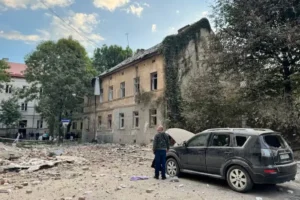 Атака на Львів: пошкоджено десятки будинків, є поранені та загибла (оновлено)