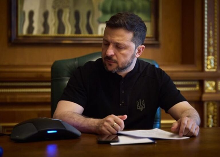 Зеленський провів розмову з прем’єром Швеції