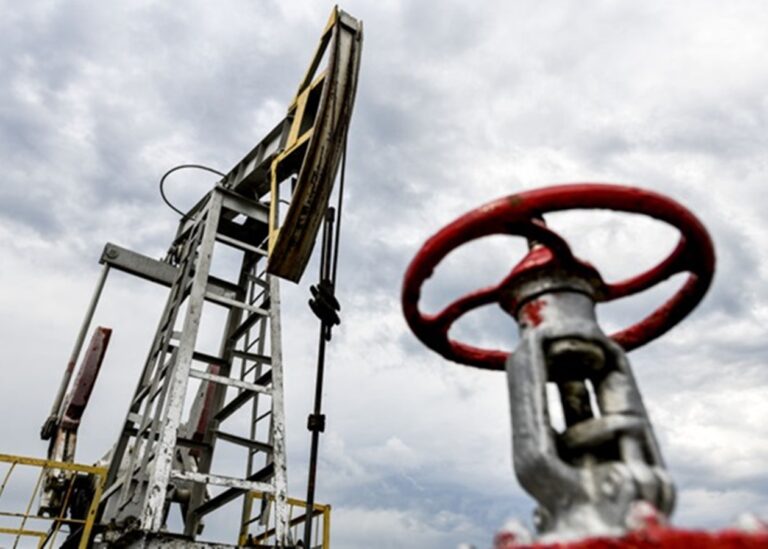 РФ змушена знижувати ціну на нафту після втрати ринку в Індії – розвідка
