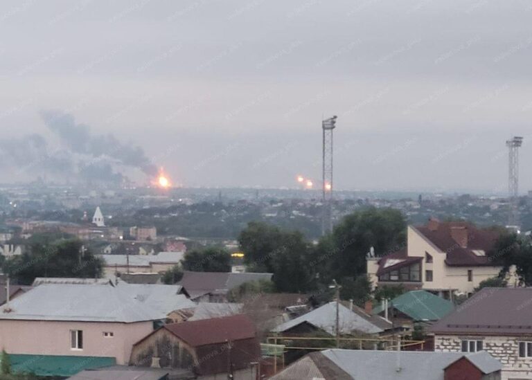 БПЛА атакували НПЗ у Сизрані – соцмережі