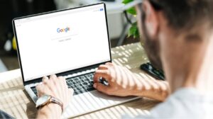Google продовжить платити Apple та Mozilla за використання Google Search