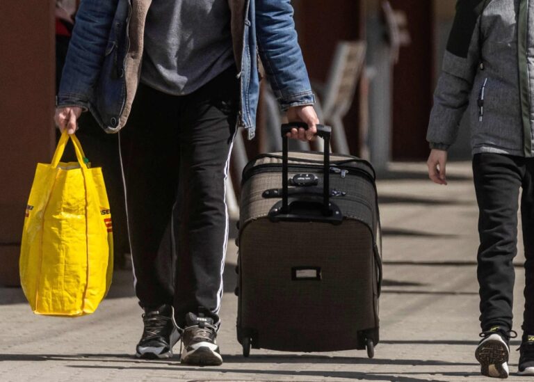 ЗМІ дізналися, скільки чоловіків віком 18-22 років в'їхало в Польщу