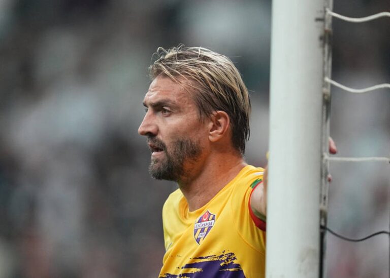 Гравець трьох великих клубів Туреччини та Інтера дав ляпаса і був вилучений