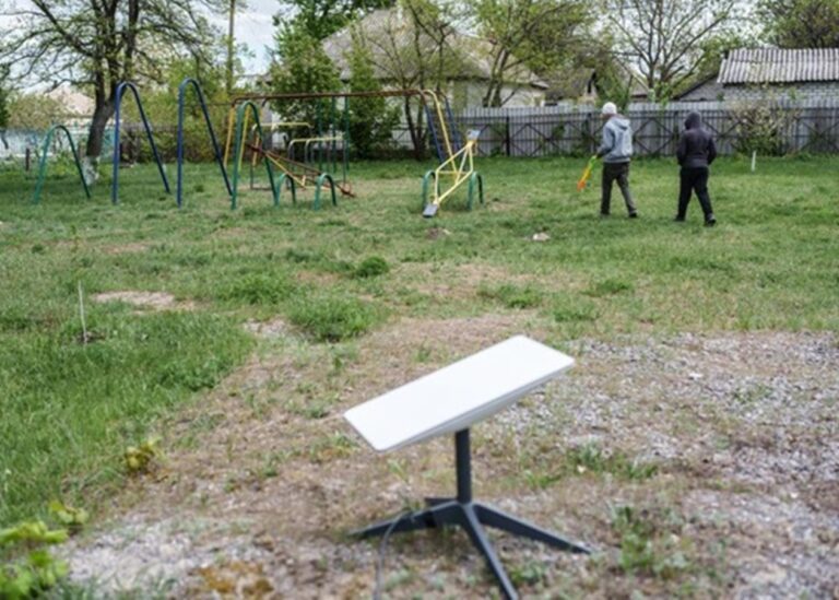 Польща продовжить оплачувати Starlink для України