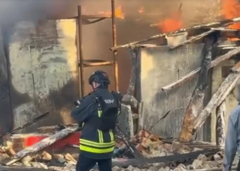 Удар по Сумах: є влучання та руйнування