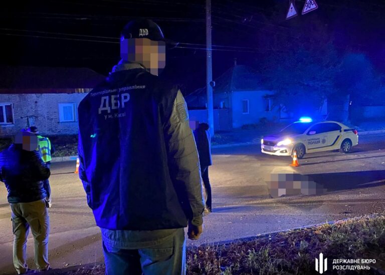 У Чернігові поліцейський на смерть збив військового на пішохідному переході