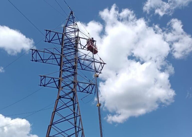 Рівне частково знеструмлене через аварію