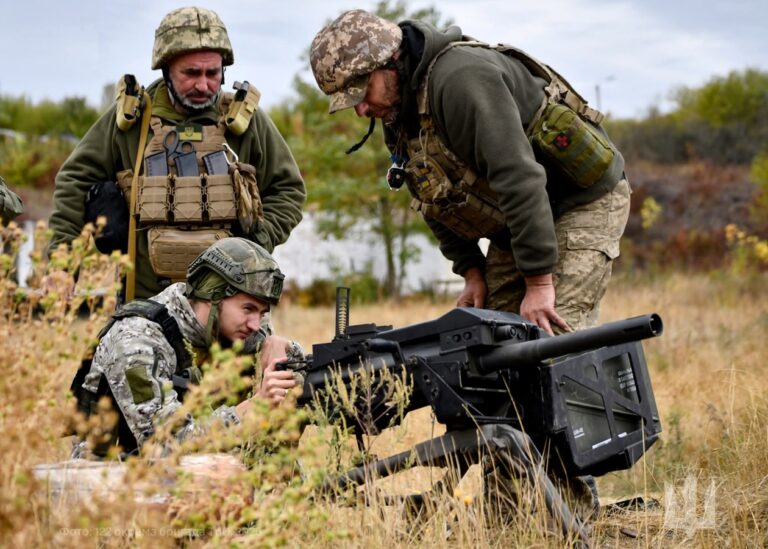 Бої тривають на восьми напрямках – Генштаб