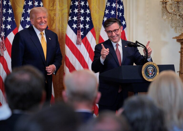 Джонсон: Трамп тролить демократів, говорячи про свій третій термін