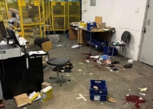 З'явилися фото з місця вибуху на Укрпошті