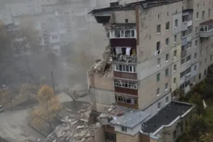 У Хмельницькому вибух газу зніс частину будинку