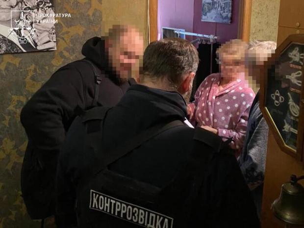 Одна називала Путіна “великою людиною” та вітала знайомих із його днем народження: В Одесі підозри оголосили топчиновницям (фото)