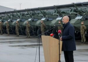 Латвія передала Україні 21 бронетранспортер Patria