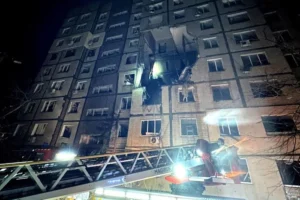 У Дніпрі через атаку РФ загинула людина: подробиці від ДСНС