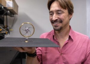 Американські вчені винайшли двигун, який отримує енергію під нічним небом