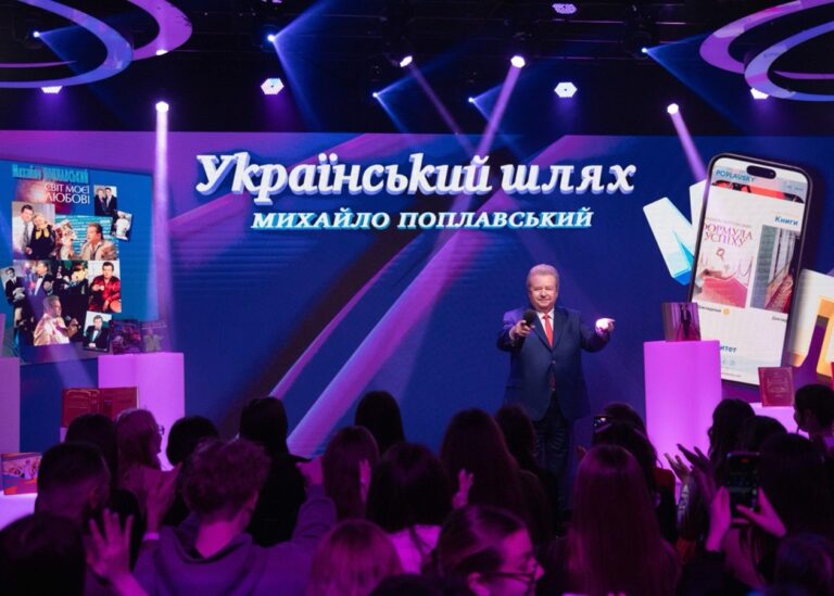 Хочу купити молодість. Поплавський записує пісню до прощального концерту