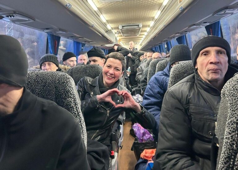 Білорусь передала Україні 114 цивільних громадян