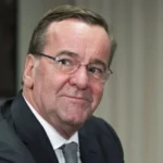 Міністр оброни Німеччини: Мирна угода не має ґрунтуватися на капітуляції України