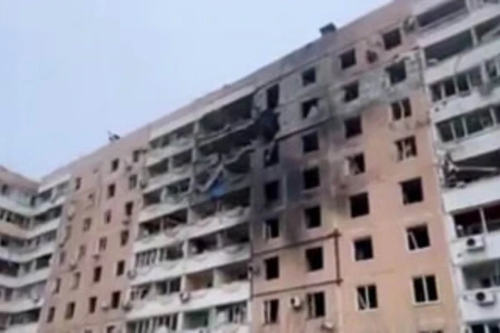 Росія атакувала Запоріжжя: є влучання у багатоповерхівку та об’єкт інфраструктури (відео)