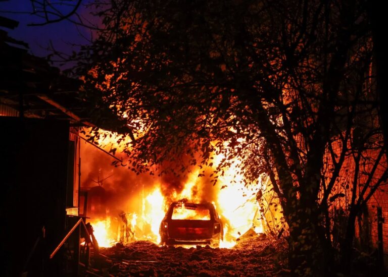 У Києві прогриміли вибухи: перші наслідки атаки РФ