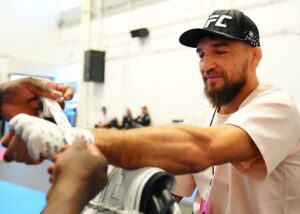 Амосов поділився деталями підготовки разом з Усиком