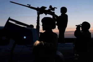 На Київщині через нічну атаку дронів пошкоджено будинки: подробиці від ОВА