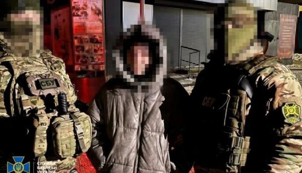 СБУ спіймала “на гарячому”: 17-річна дівчина готувала серію терактів у Харкові (фото)