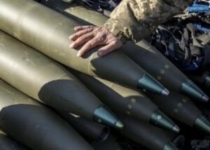 Чеська ініціатива зіткнулася з нестачею грошей на снаряди для України