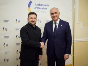 Зеленський у Франції зустрівся зі спадкоємним принцом Ірану