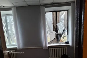 РФ обстріляла пожежну частину на Дніпропетровщині (фото)